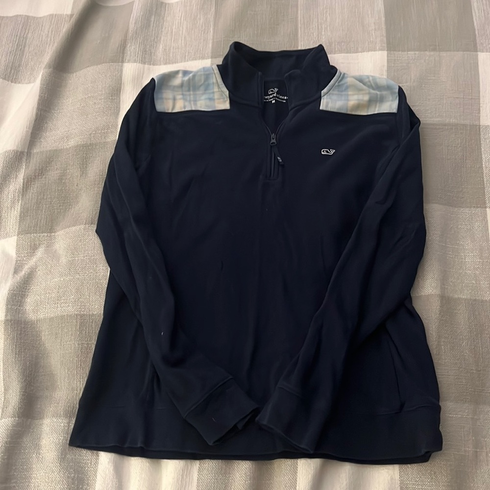 Vineyard Vines pullover, size M